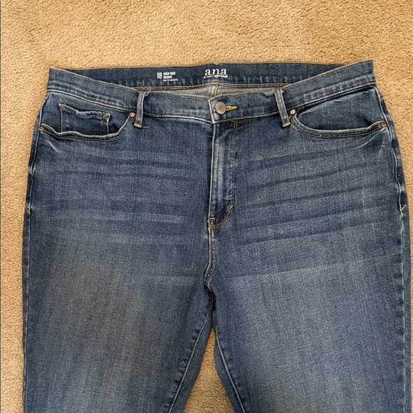 a.n.a Medium Blue Cropped Jeans with Distressed Hem - Picture 2 of 9